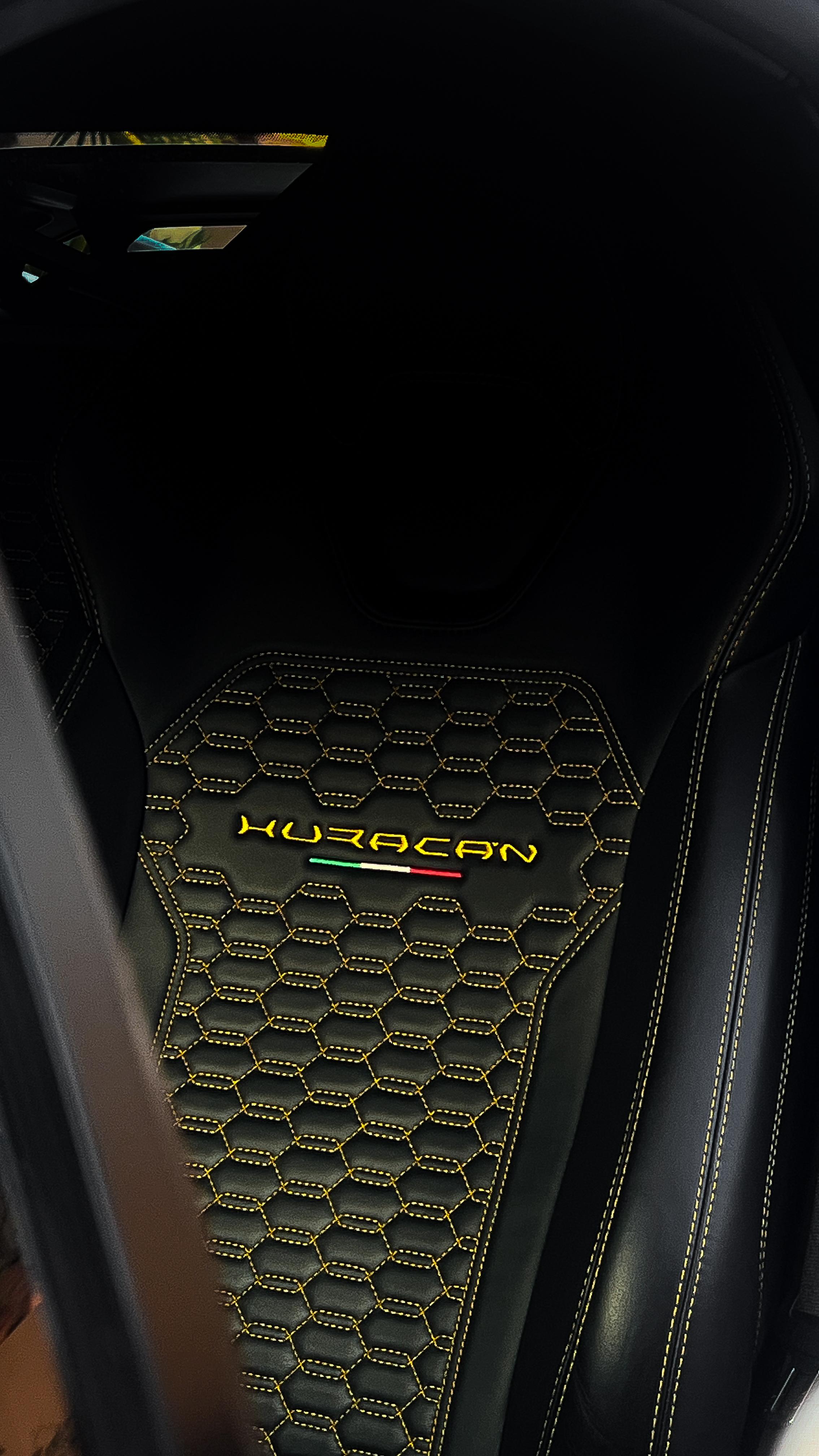 Lamborghini Huracan Interior